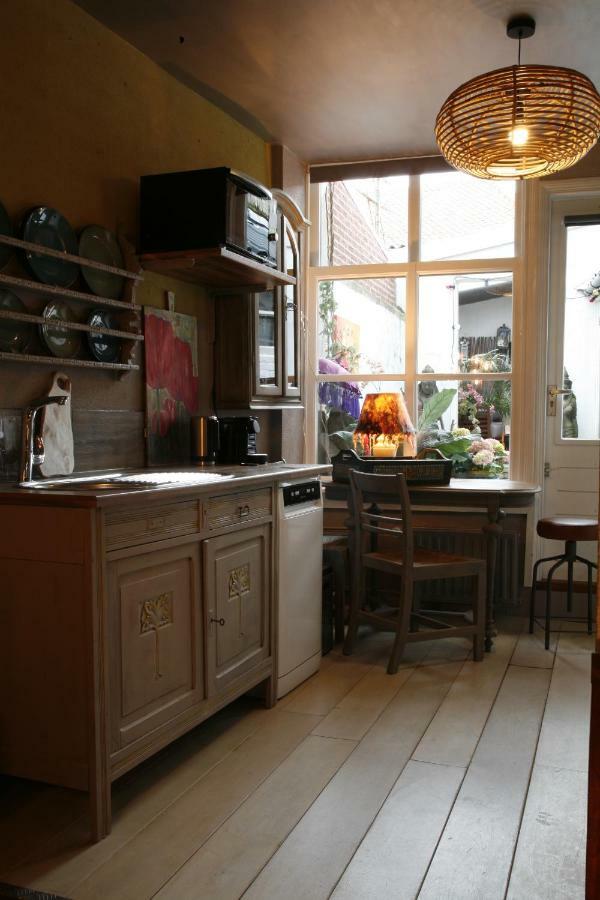 Downtown46 Bed & Breakfast Bergen op Zoom Exterior photo